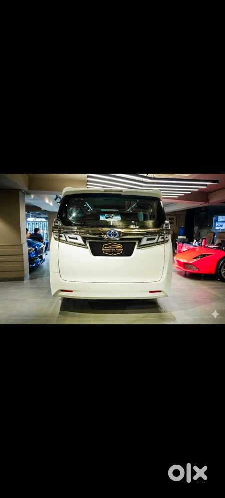 Toyota Vellfire 2.5 Hybrid, 2022, Petrol