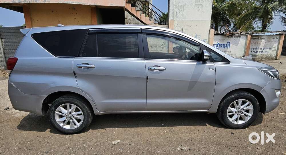 Toyota Innova Crysta