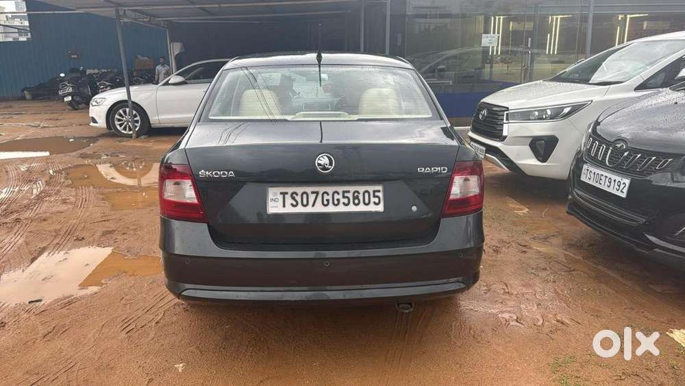 Skoda Superb Petrol 2017