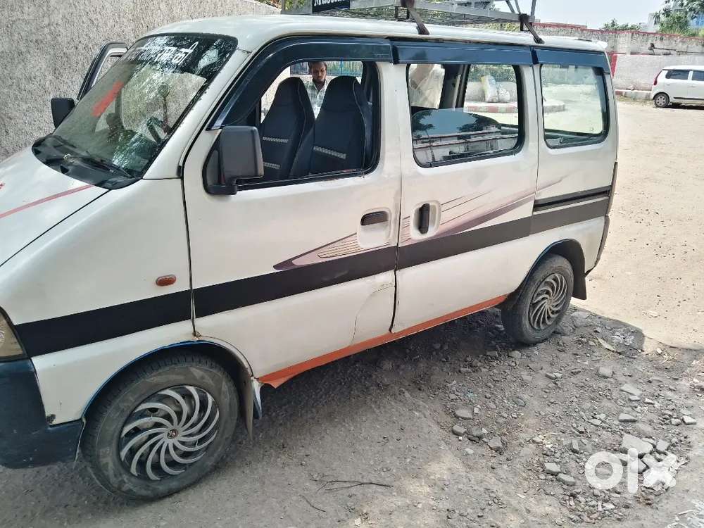 Maruti Suzuki Eeco 2016 Variant Price-180000