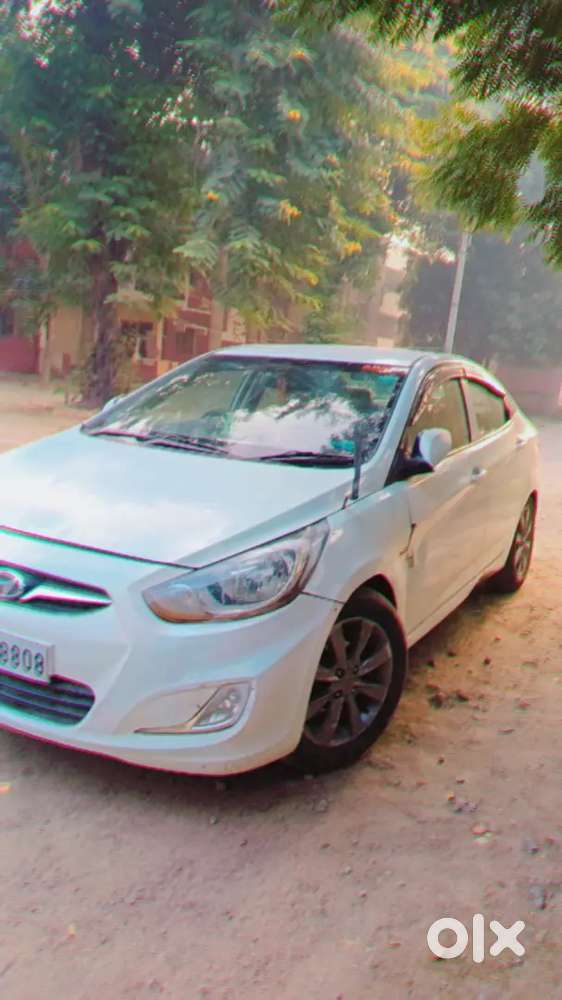 Hyundai Verna 2012