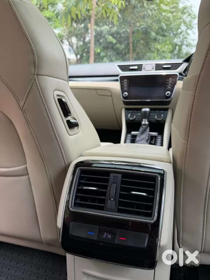 Skoda Superb 2.0 L&k Tsi At, 2021, Petrol