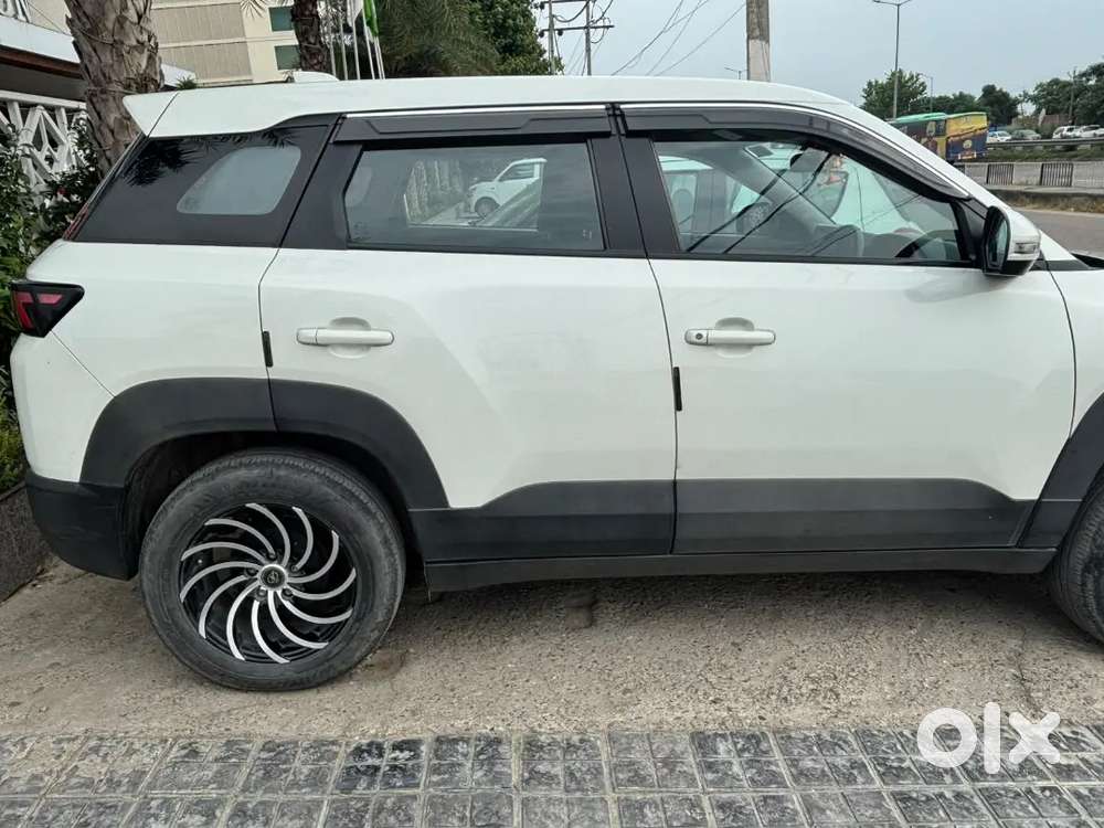 Maruti Suzuki Brezza Lxi 2024