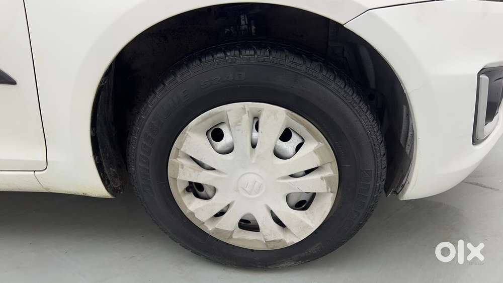 Maruti Suzuki Swift 1.2 Lxi (o), 2016, Petrol