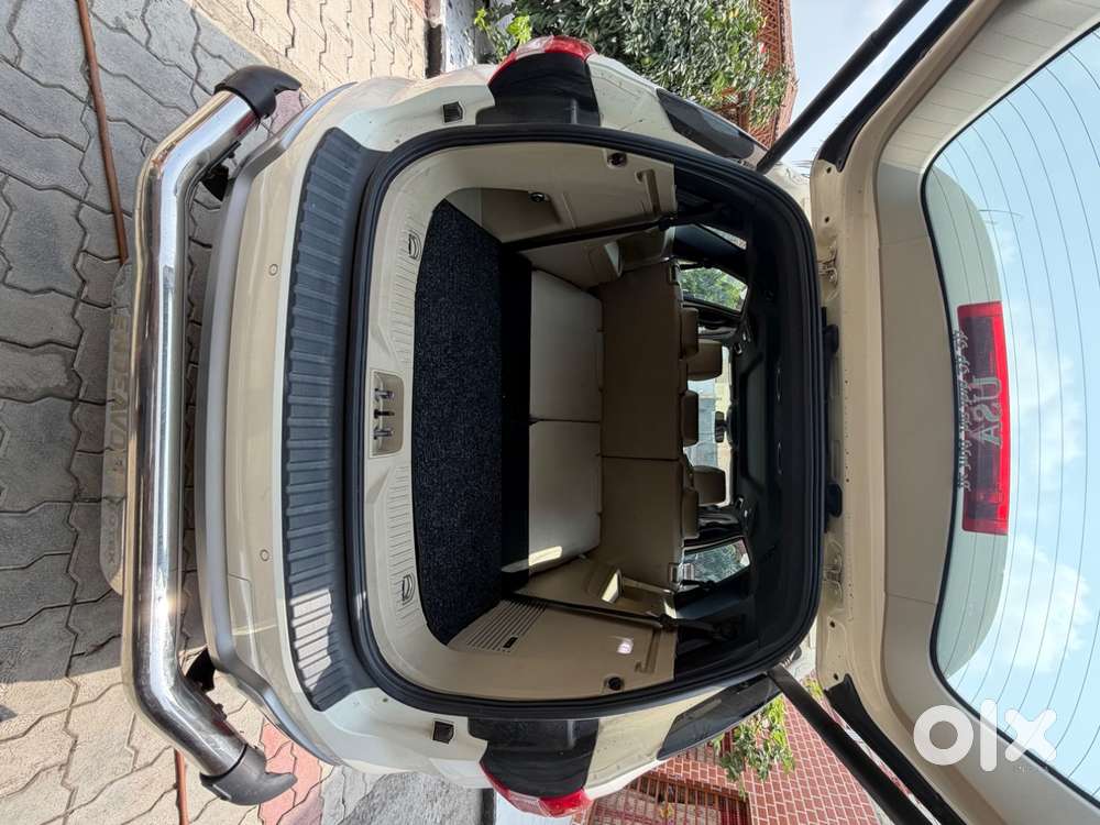 Ford Endeavour Titanium 2020