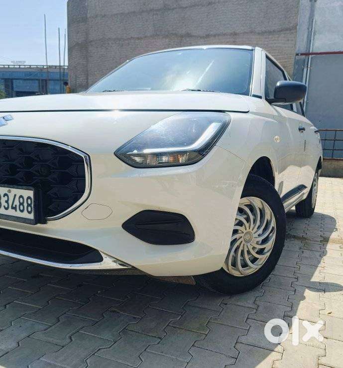 Maruti Suzuki Swift 1.2 Lxi (o), 2025, Petrol