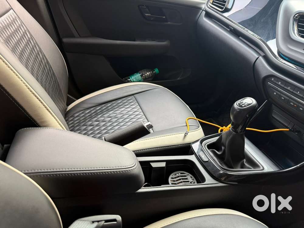 Tata Altroz 2023 Petrol 12500 Km Driven