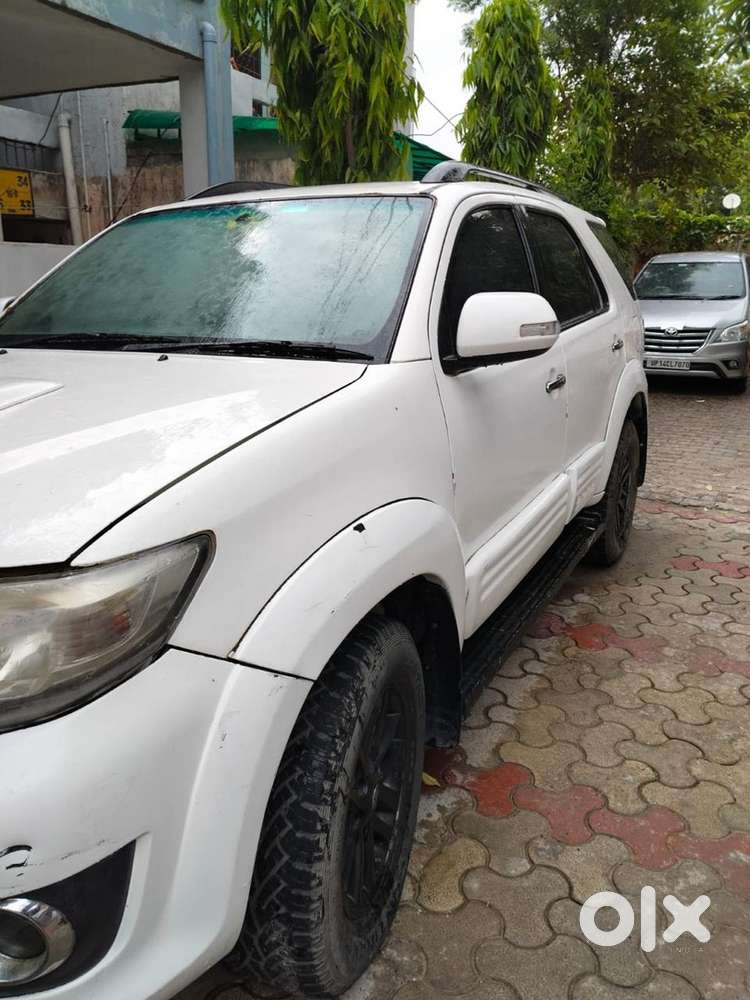 2011 Toyota Fortuner Diesel 4x4