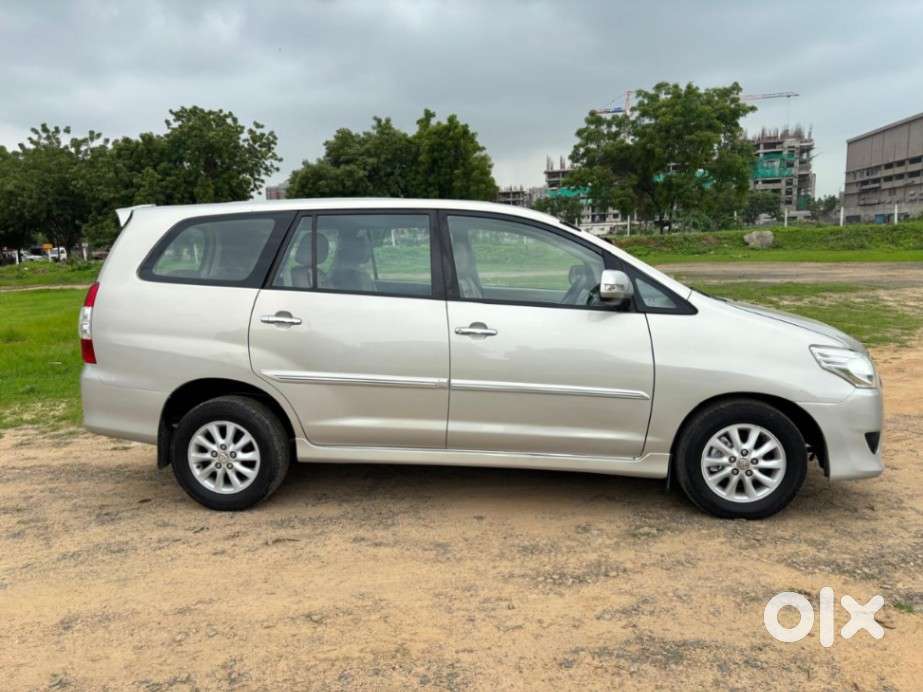Toyota Innova 2.5 V 7 Str, 2012, Diesel