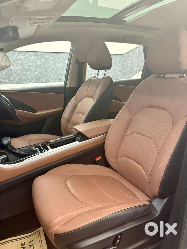 Mg Hector Plus Sharp Pro 1.5 Turbo Petrol Cvt 6 Str, 2023, Petrol