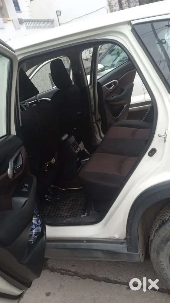 Maruti Suzuki Grand Vitara 2023 Petrol 26500 Km Driven