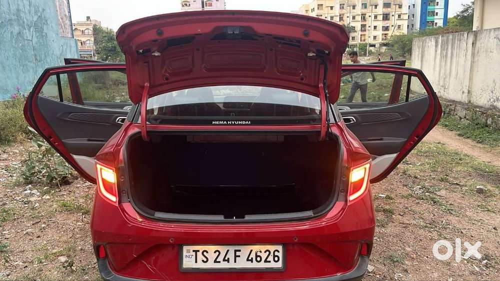 Hyundai Aura 2021 Amt Petrol