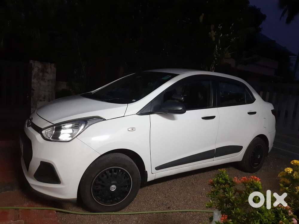 Hyundai Xcent Petrol 2016