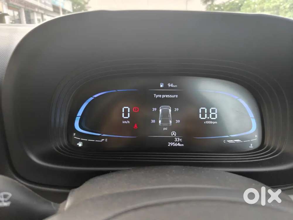 Hyundai Venue 2024 Diesel Well Maintained