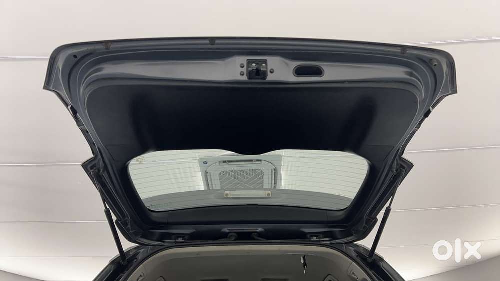 Toyota Innova Crysta [2020-ongoing] 2.4 Gx 7 Str, 2018, Diesel