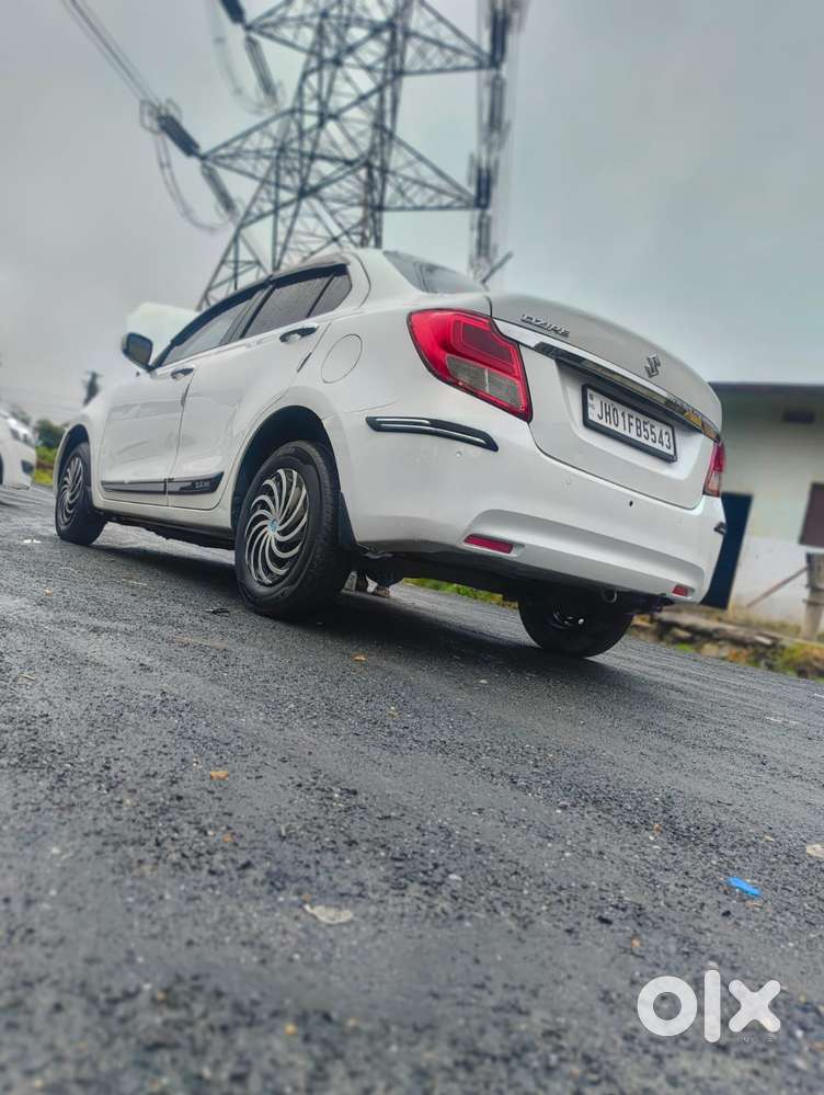 Maruti Suzuki Dzire 1.2 Vxi, 2023, Petrol