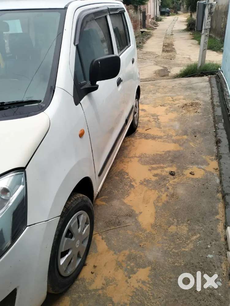 A One Condition Petrol+cng