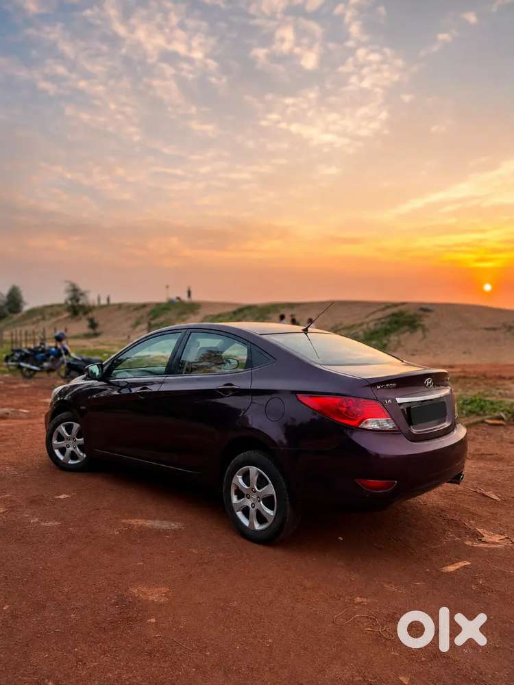 Hyundai Verna Ex 1.6 Petrol 2012
