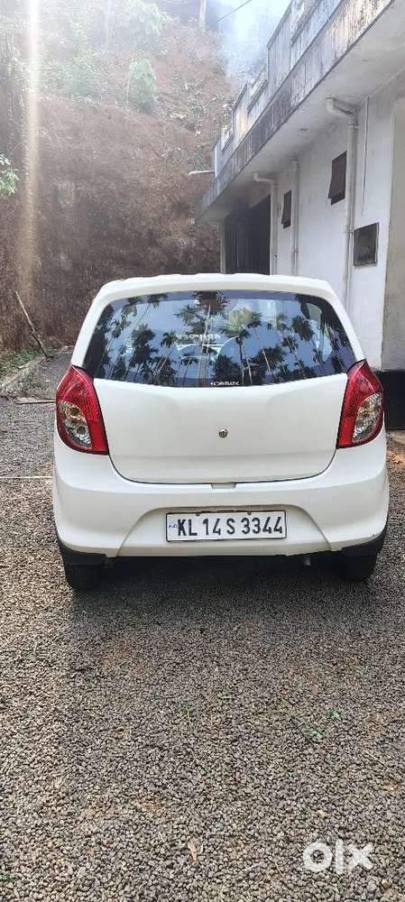 Alto 800 White