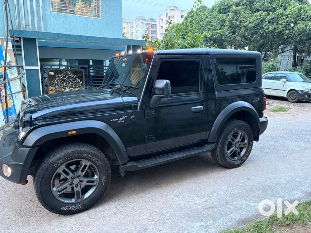 Mahindra Thar Petrol 2023
