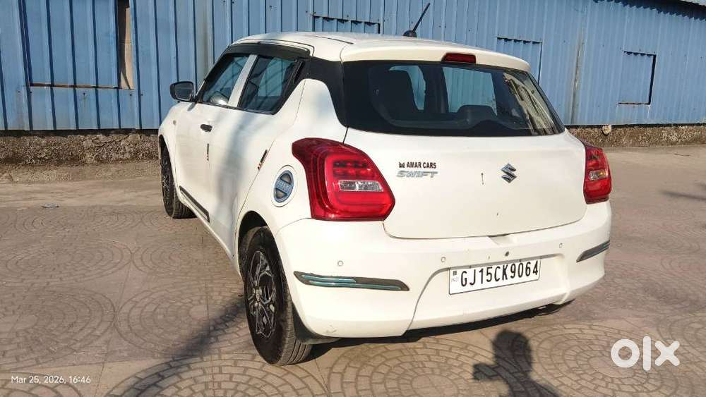 Maruti Suzuki Swift 1.2 Lxi (o), 2021, Petrol