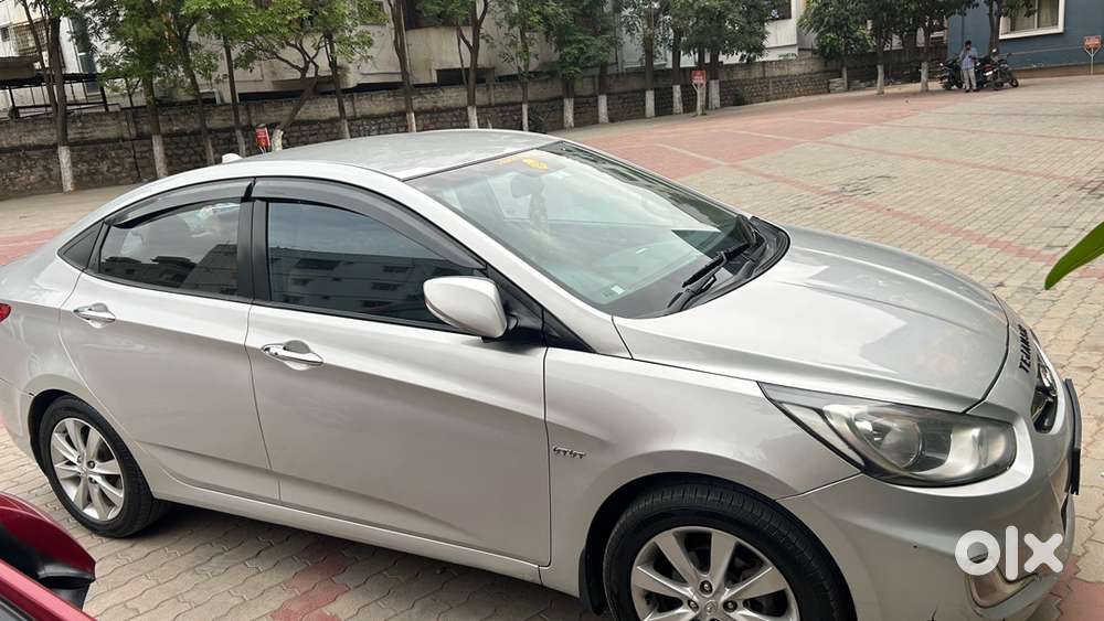 Hyundai Verna 2011 Second-owner Petrol