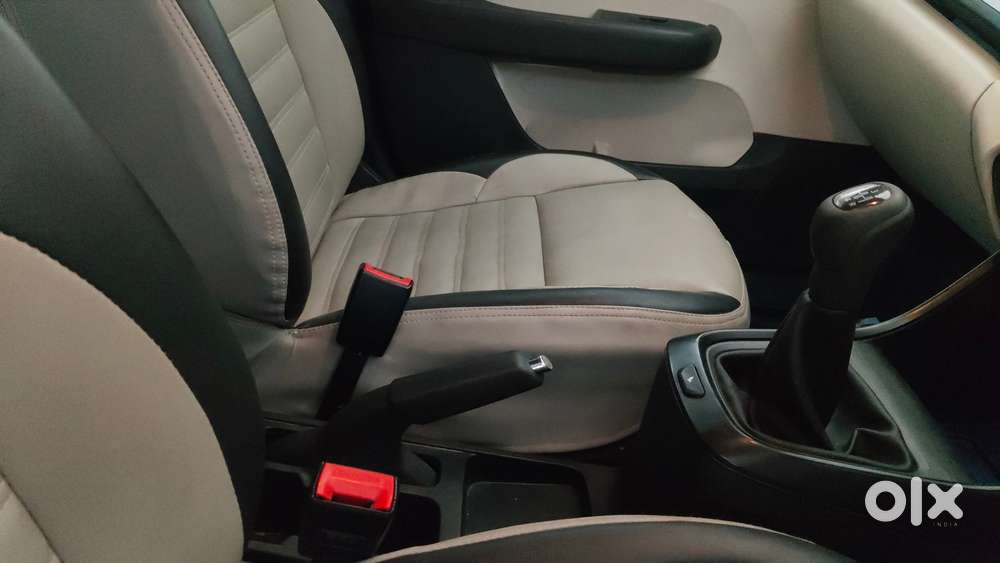 Tata Altroz 1.2 Xt, 2022, Petrol