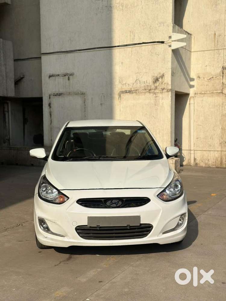 Hyundai Fluidic Verna 2012