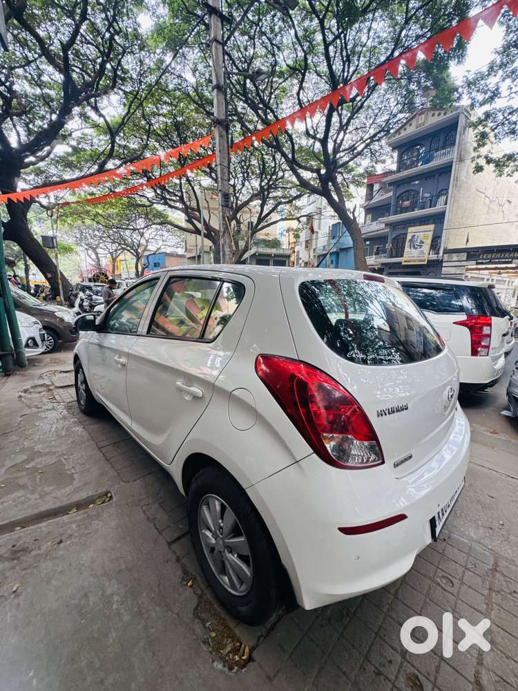 Hyundai I20 Sportz 1.4 Crdi 6 Speed Bs-iv, 2013, Diesel