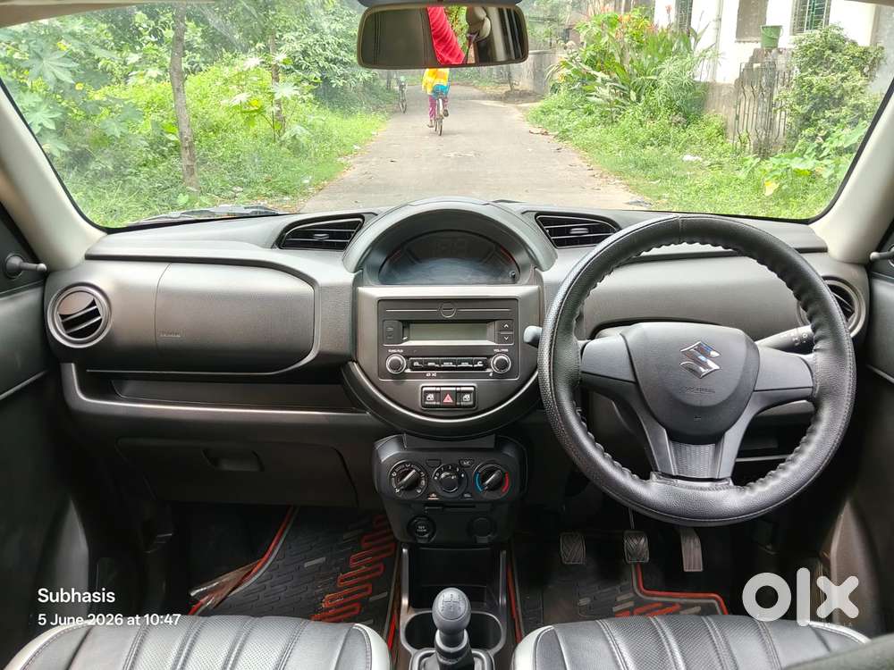 Maruti Suzuki S-presso Vxi, 2022, Petrol