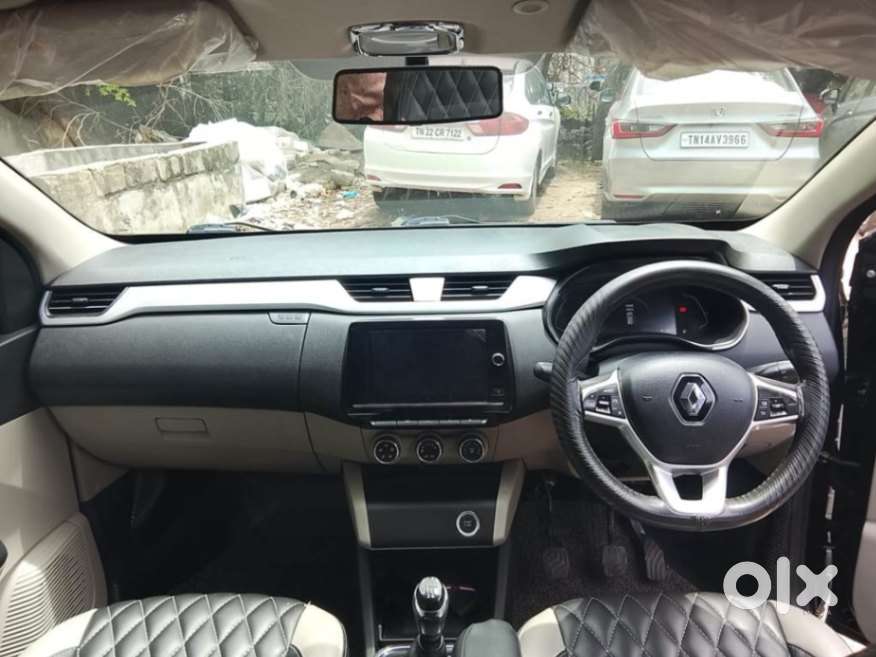 Renault Triber Rxz, 2024, Petrol