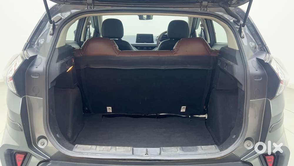 Tata Nexon 1.2 Revotron Xma Amt (s), 2023, Petrol