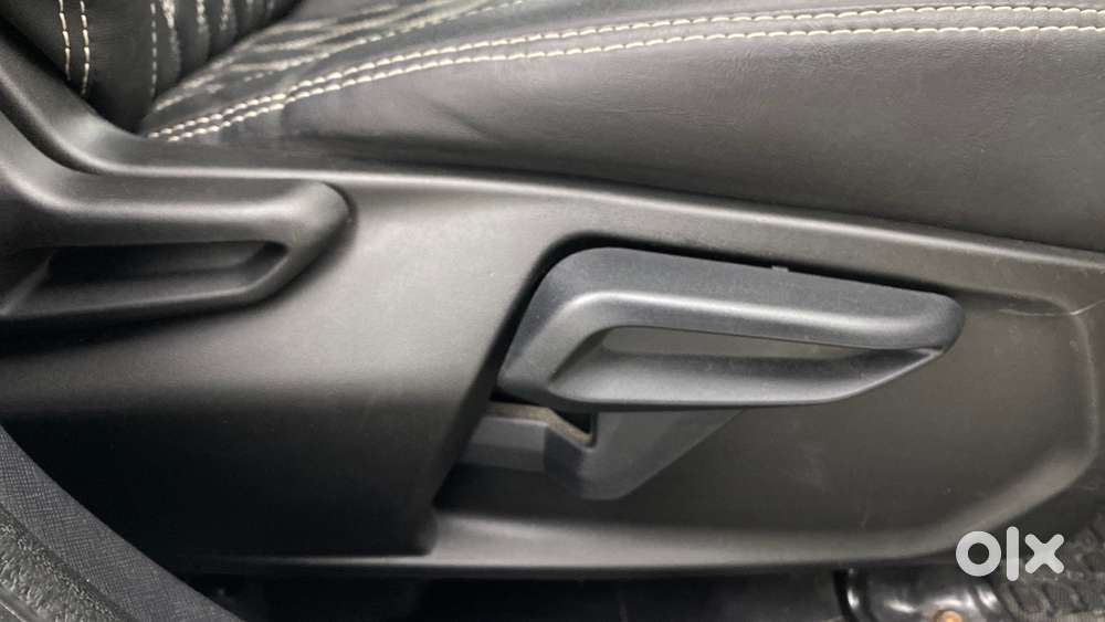Tata Nexon 1.2 Revotron Xza Plus Dualtone, 2021, Petrol