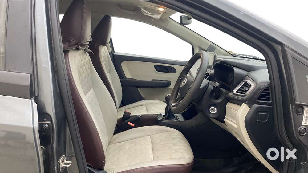 Tata Altroz 1.2 Xm Plus, 2021, Petrol