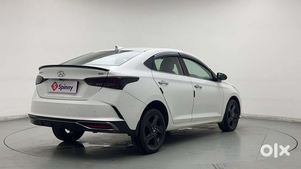 Hyundai Verna 1.5 Sx Ivt, 2021, Petrol