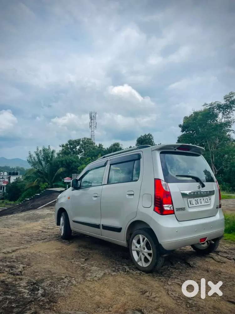 Maruti Suzuki Wagon R 2015 Petrol 65000 Km Driven
Automatic Gear