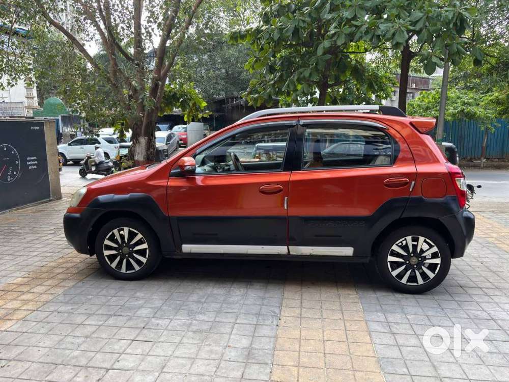 Toyota Etios Cross 1.2l G, 2015, Petrol