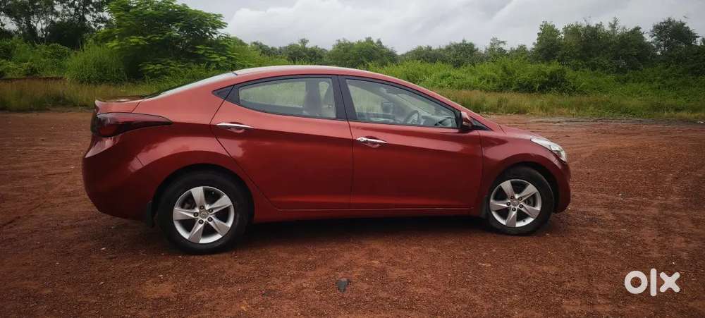 Hyundai Elantra 2013 Petrol Well Maintained