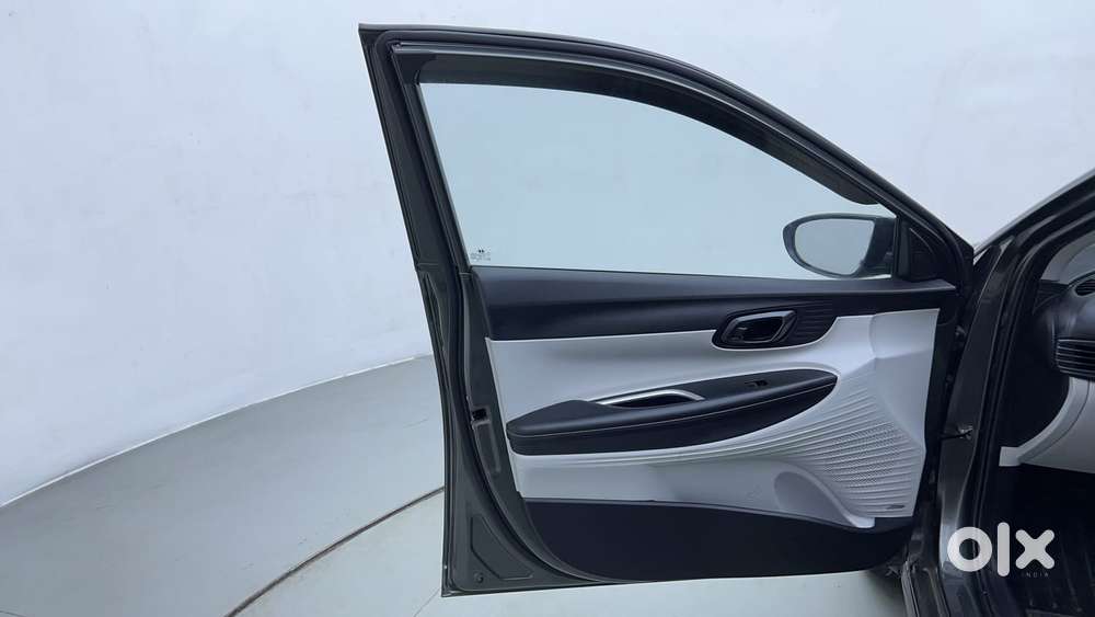 Hyundai New I20 1.2 Asta (o) Ivt, 2024, Petrol