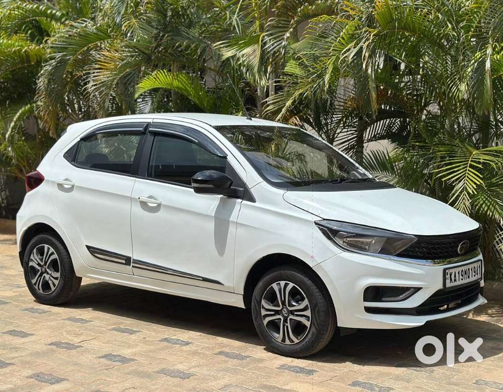 Tata Tiago 1.2 Revotron Xt (o), 2024, Petrol