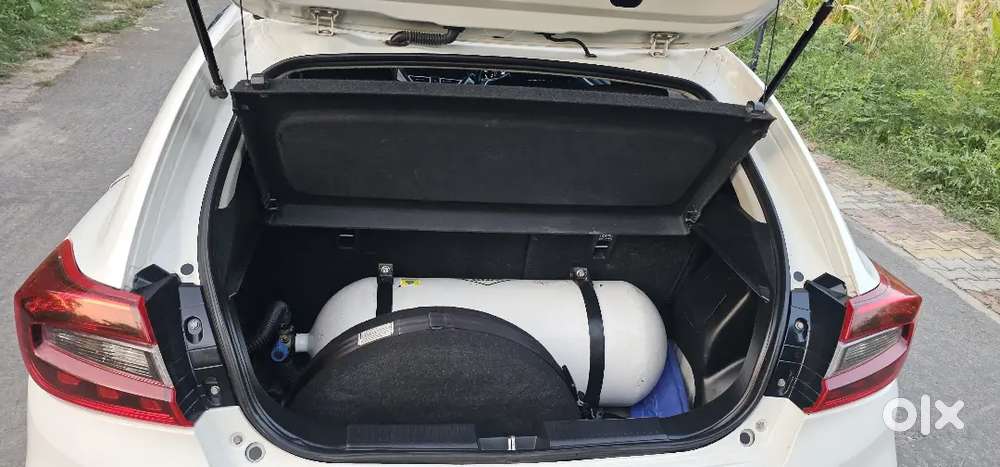 Maruti Suzuki Baleno 2024 Cng & Hybrids 40000 Km Driven
