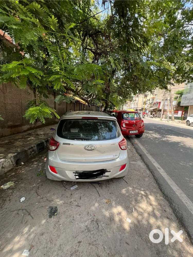 Hyundai Grand I 10 Asta Top Modal