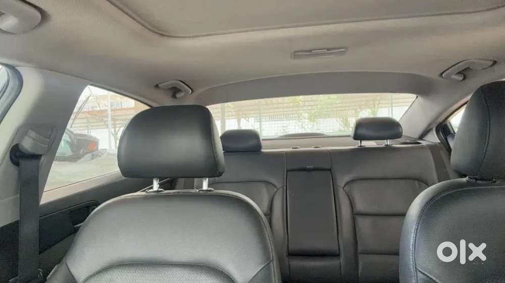 Hyundai New Elantra 2017 Petrol Well Maintained