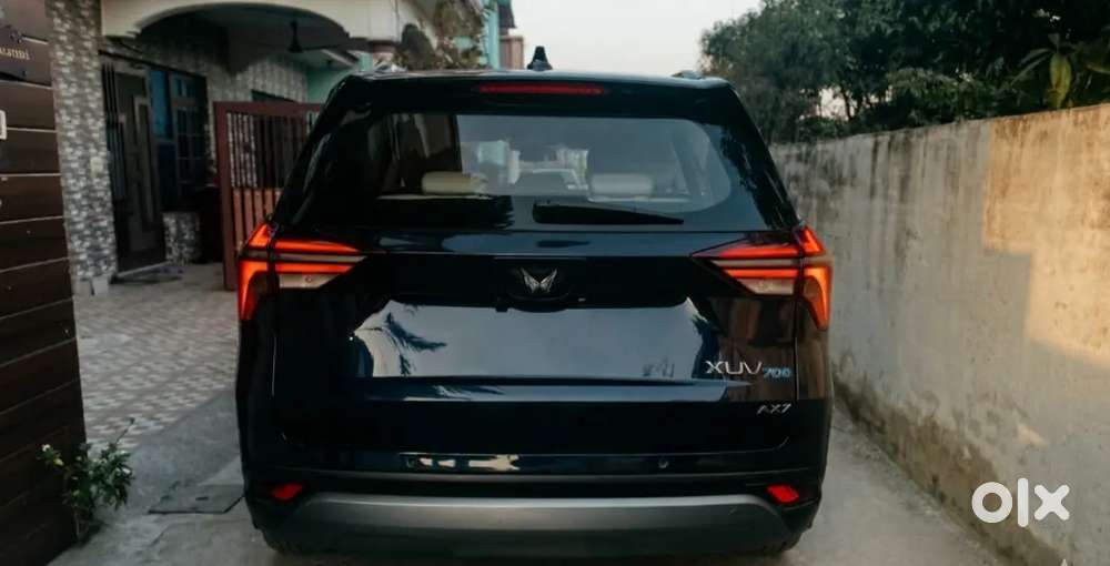 Mahindra Xuv700 2023 Petrol 26000 Km Driven