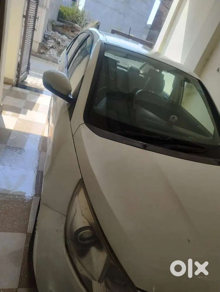 First Hand, Good Condition Tata Zest Petrol