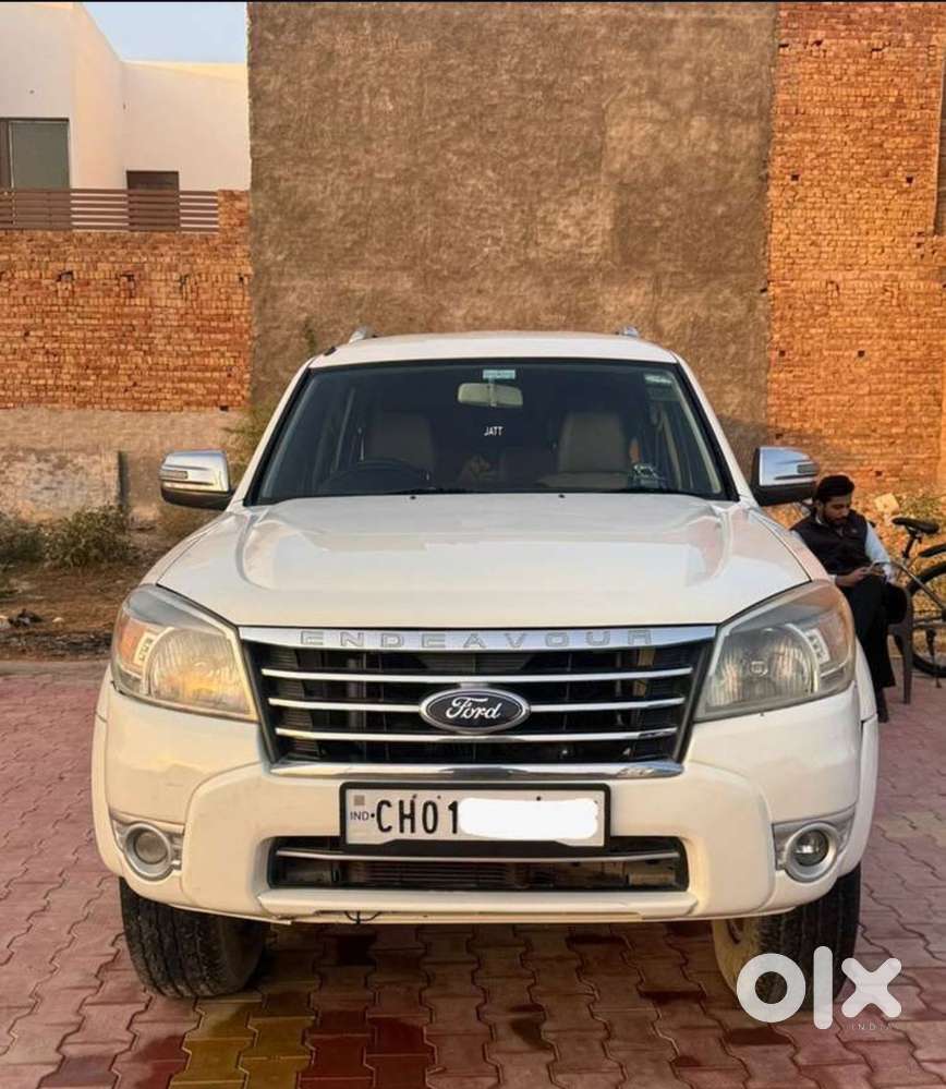 Ford Endeavour 2011