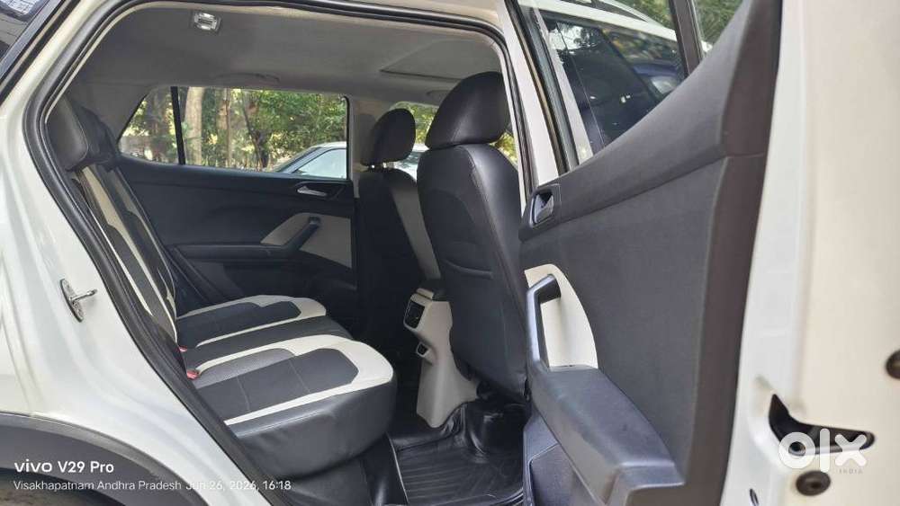 Volkswagen Taigun 1.0 Tsi Topline, 2022, Petrol