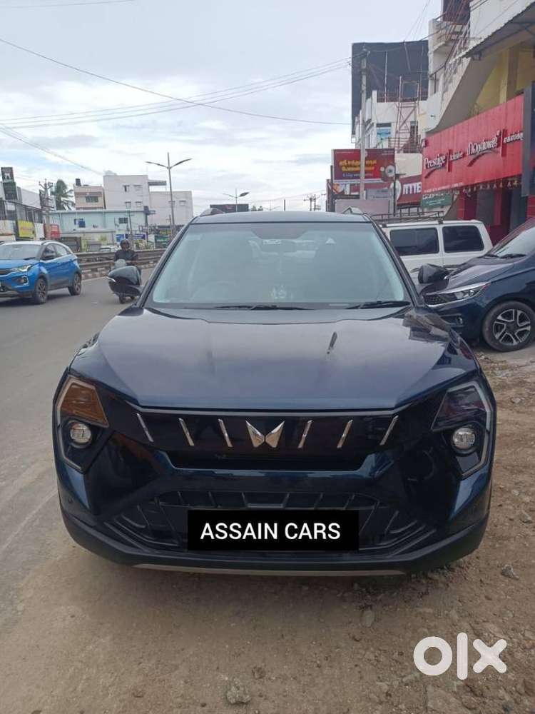 Mahindra Xuv 3xo Ax5 Pm Mt, 2025, Petrol