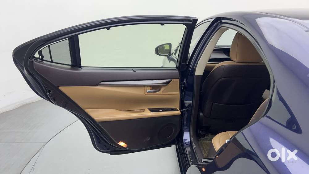 Lexus Es 300h Luxury, 2017, Petrol