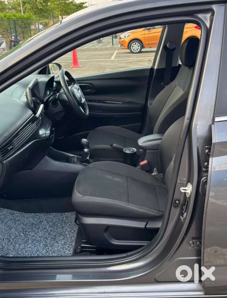 Hyundai I20 Asta (o) 1.2 Mt, 2021, Petrol
